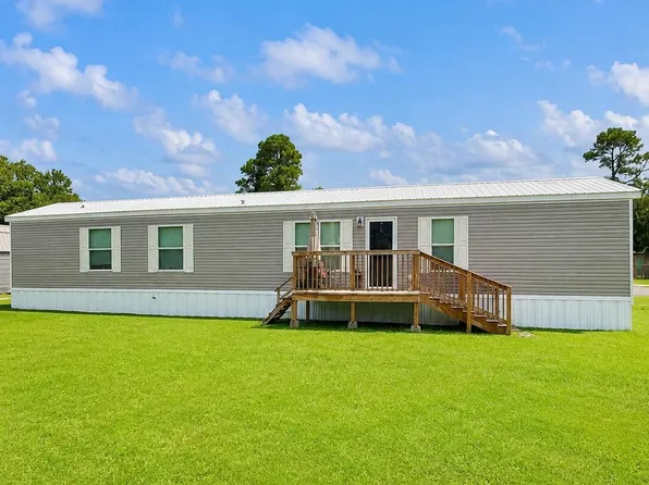 1017 Carver St, Rayne, LA 70578