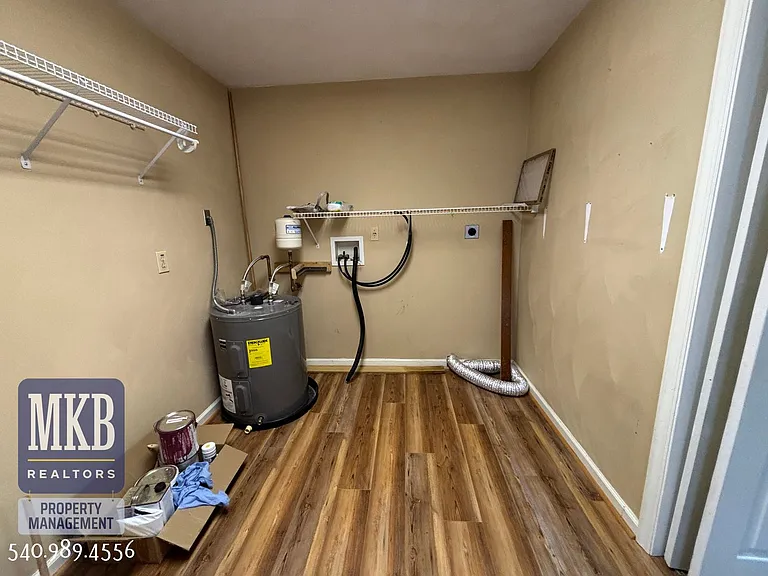1712 Wayne St NE — Photo 11