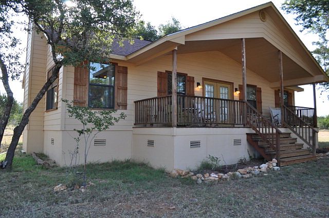 1st image of 631 Scenic Dr