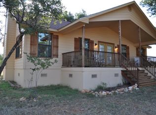 631 Scenic Dr, Johnson City, TX 78636
