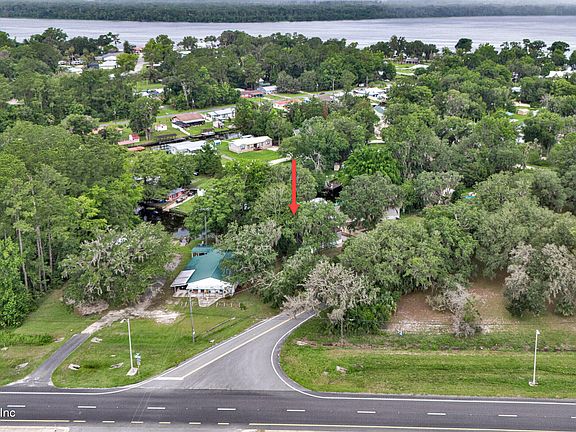 3rd image of 103 RIVERSHORE Drive