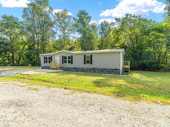 3rd image of 2521 Old Harriman Hwy