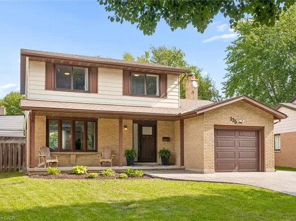 125 Martinglen Cres, Kitchener, ON N2E 2A3