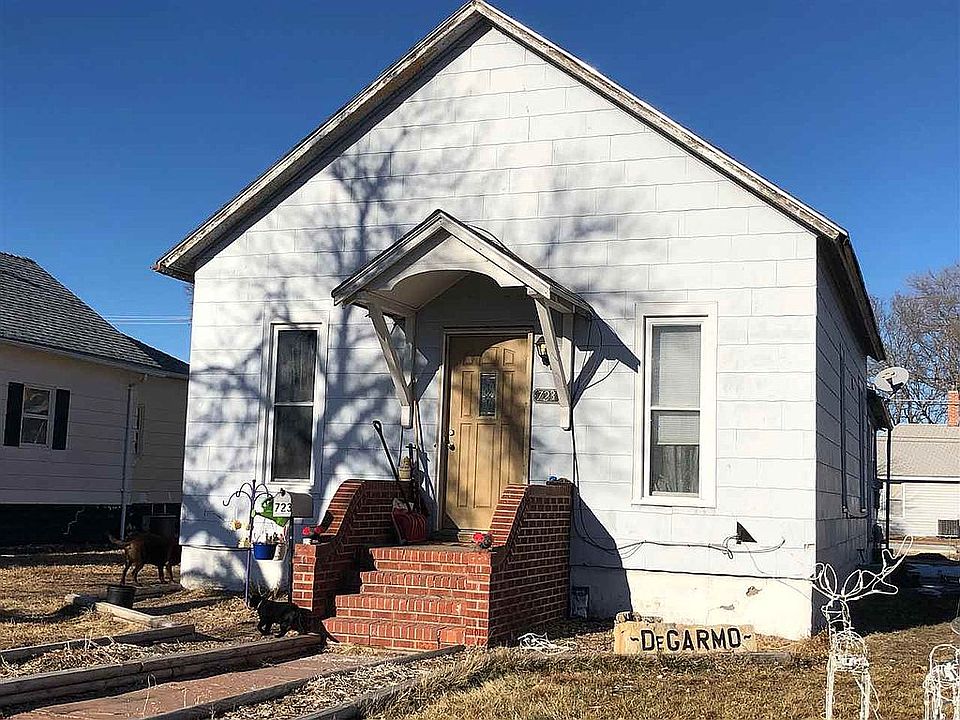 1st image of 723 E 5th St