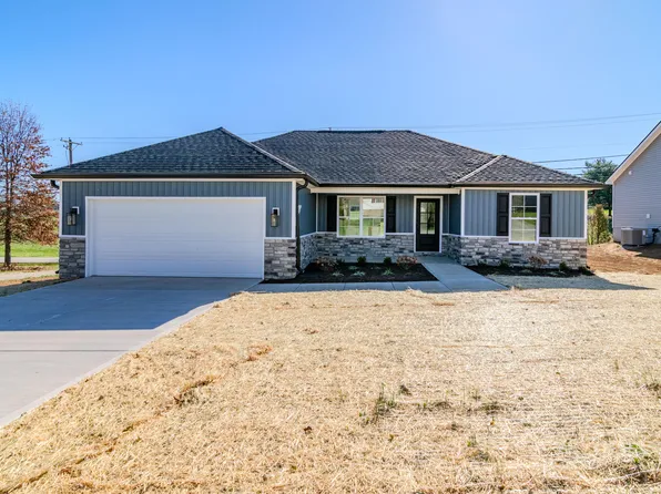 172 Double Tree Ct, Mount Sterling, KY 40353