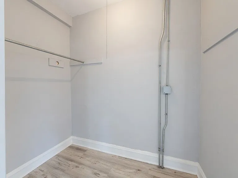 6949 N Ashland Ave #2F — Photo 8