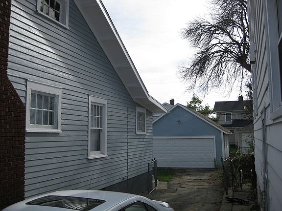 4th image of 36 E Hillcrest Ave