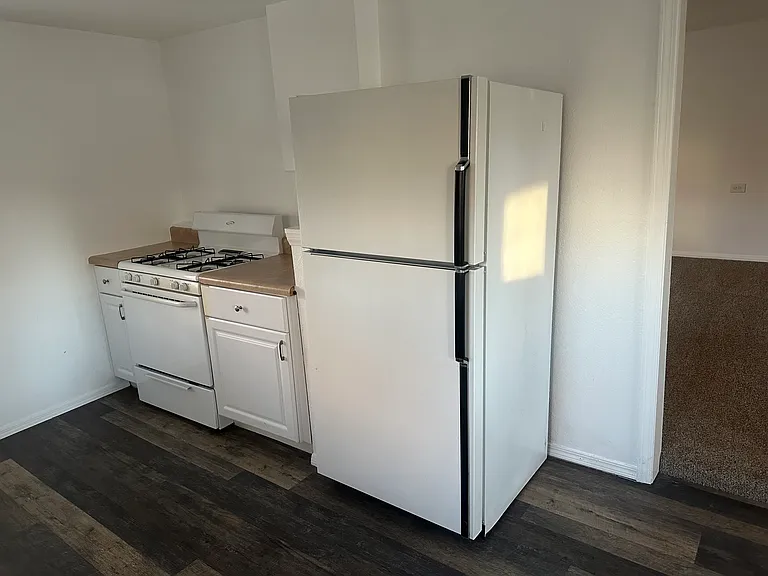 404 S San Francisco St #1/2 — Photo 9