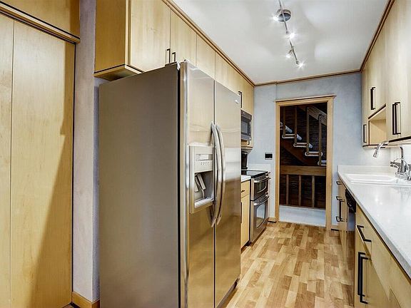 4th image of 95 Woodfield COURT