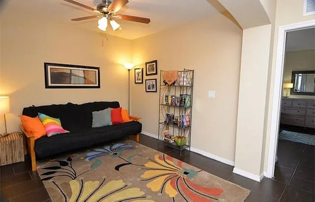3232 Antica St — Photo 9