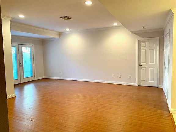3rd image of 3511 Green Fields Dr