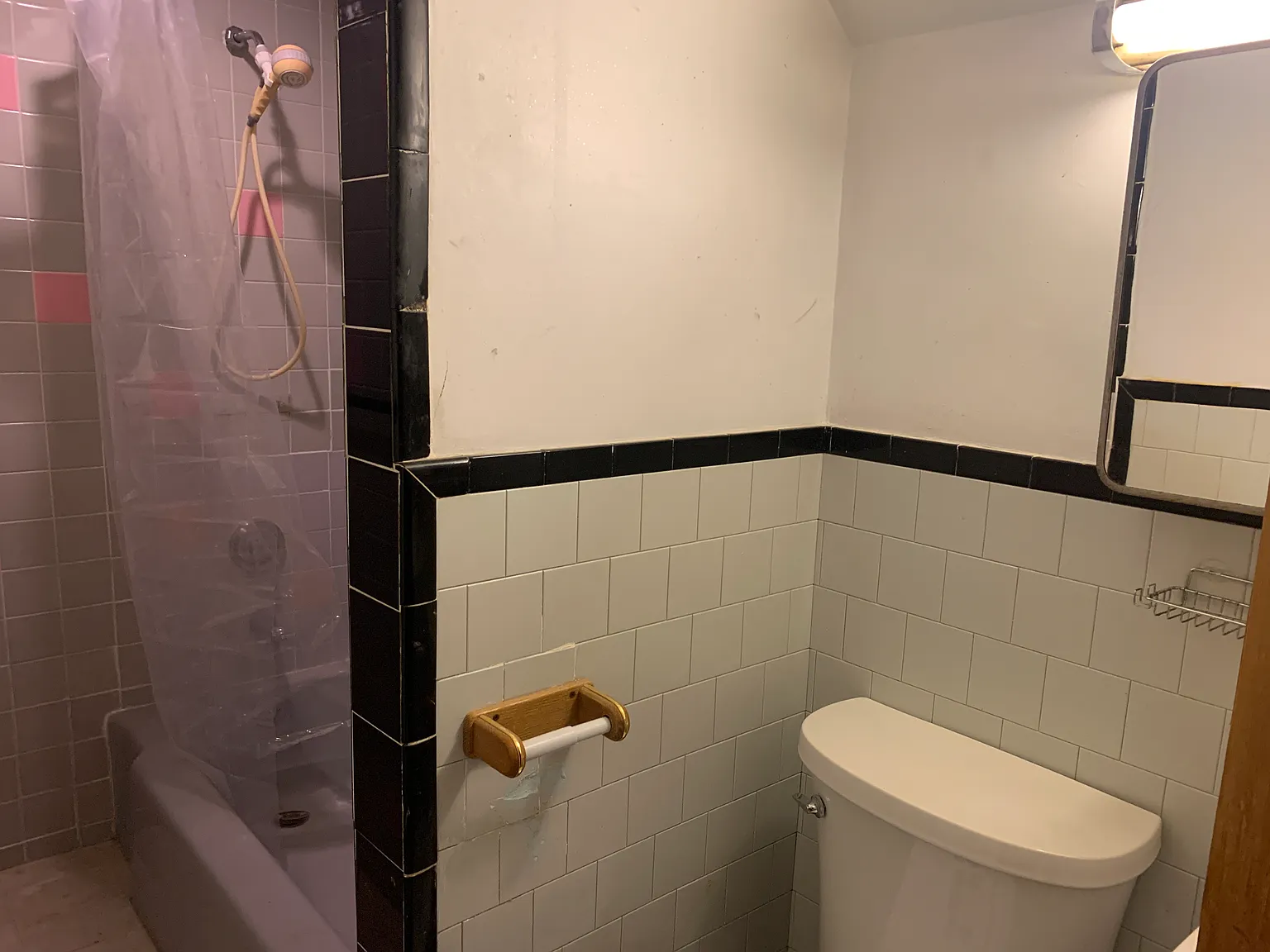 3 bed, 9999 sqft, $4,500 — Photo 2