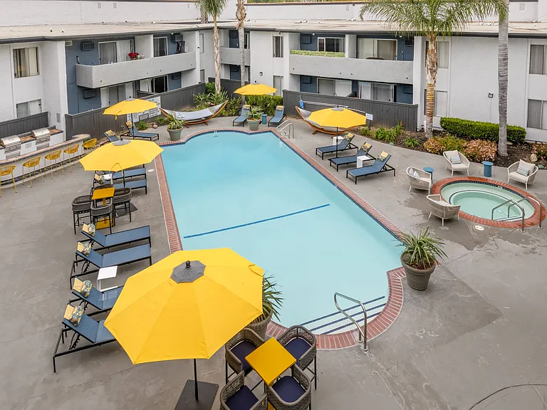 From refreshing swims in our large pool to relaxing soaks in the jacuzzi, and ample lounge furniture for sun-soaked days, every moment is a vacation when you call Cornerstone home.