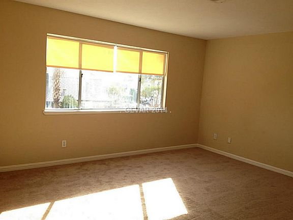 5th image of 6039 Chapel Hill Ln