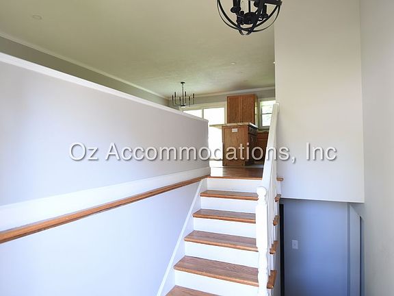 4th image of 707 N Seminole Dr