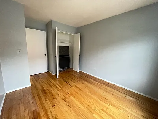 Rented by Mauro Bros Real Estate Services LLC | media 30