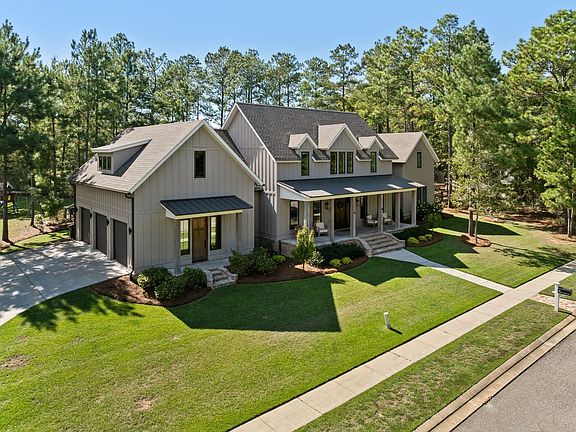 3rd image of 30 Cherry Laurel Loop