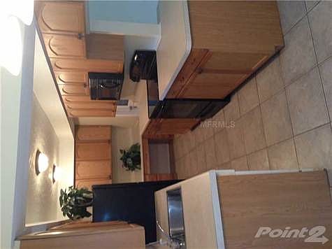 3rd image of 2348 Stratford Dr