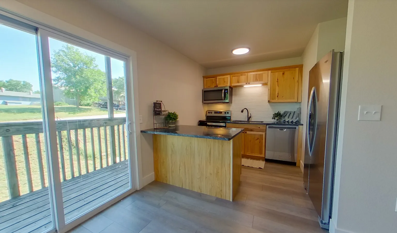 803 Allison Ave — Photo 2