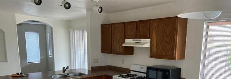 1st image of 7591 S Brackenbury Dr