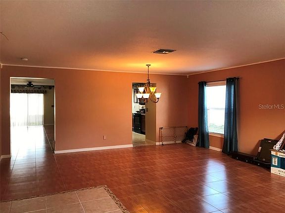 4th image of 31009 Mandolin Cay Ave