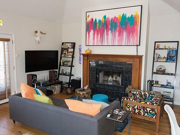 2nd image of 1718 N Hermitage Ave #3MC