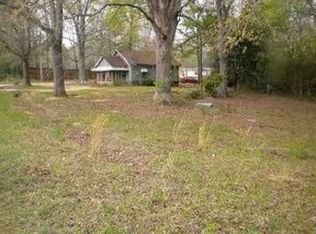 305 Hopkins Rd, Pelzer, SC 29669