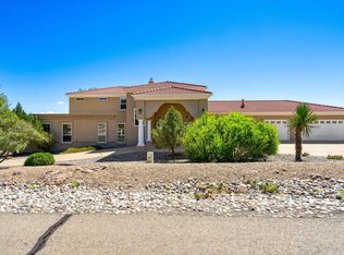 1330 Crestview Dr SW, Los Lunas, NM 87031
