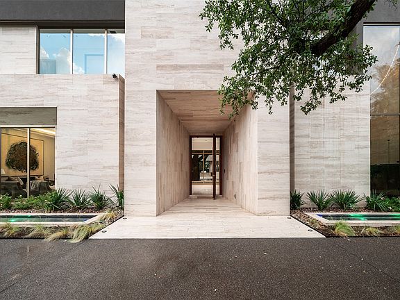 2nd image of 10920 Strait Ln
