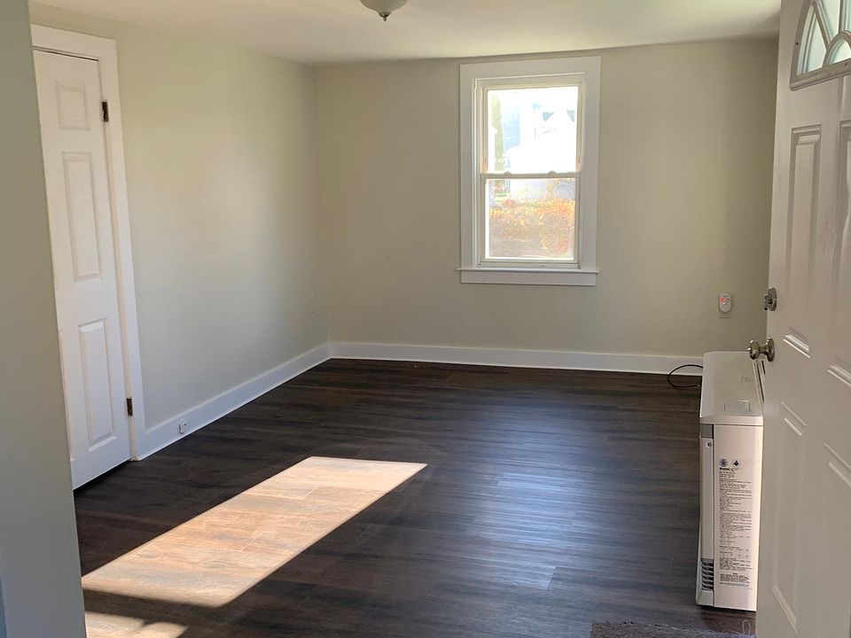 360 Broadway Rockland, ME Zillow