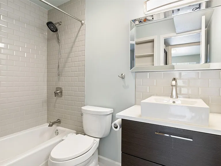 2450 Wickersham Ln #302 — Photo 13