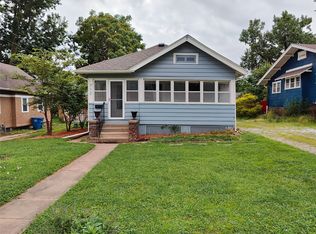 712 40th St, Des Moines, IA 50312