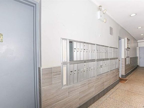 4th image of 129 Beach 118th St APT 5E