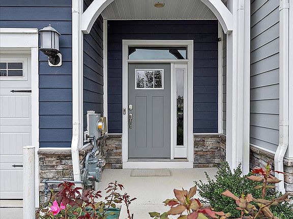 2nd image of 24257 Canoe Dr
