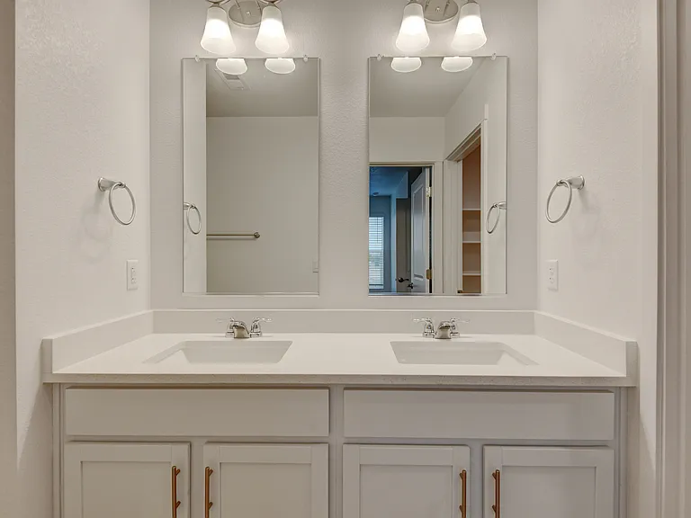 900 Andrews Crest Dr — Photo 29