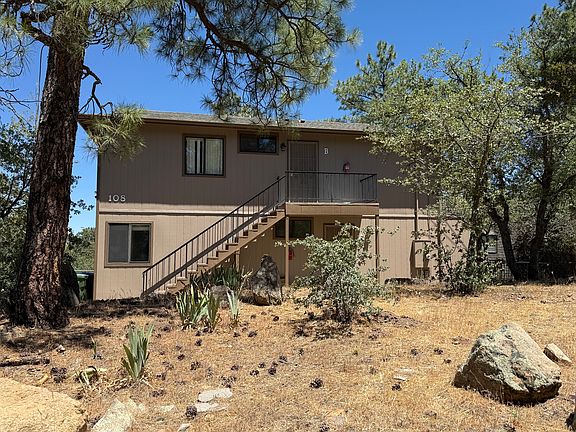 2nd image of 108 San Carlos Rd APT A