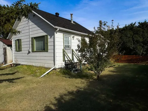 1025 W 14th St, Wainwright, AB T9W 1K6