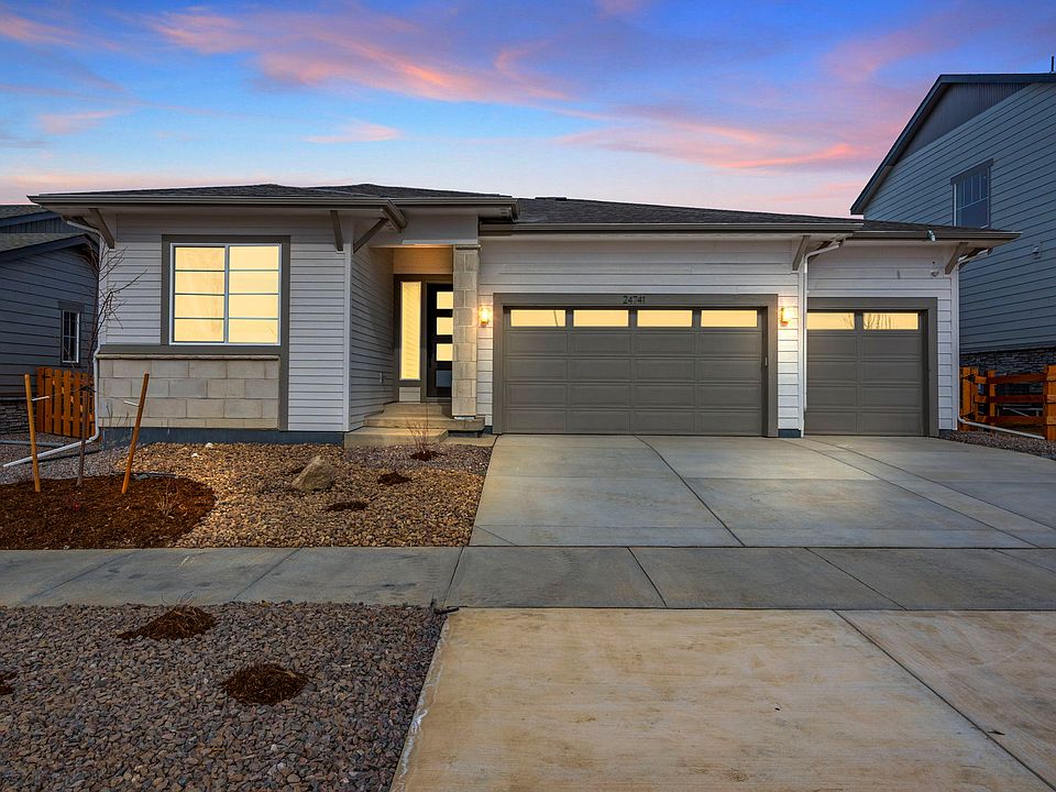 Modern Prairie style front exterior