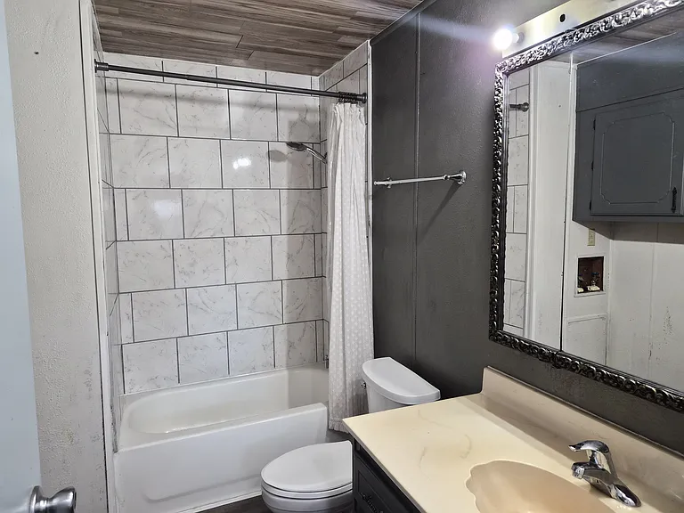 503 Uhland Rd #44 — Photo 5