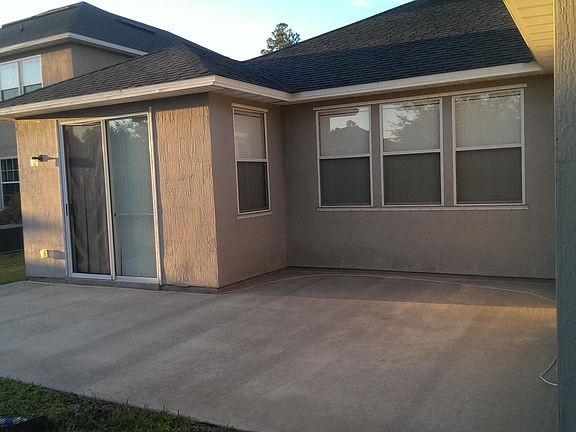 Oversized back patio. Great for grilling & entertaining.