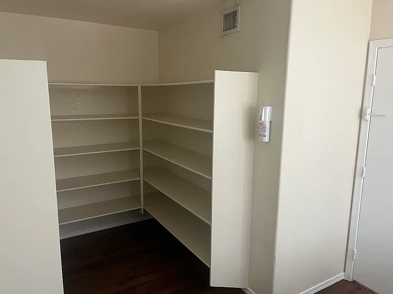 23210 N 22nd Pl — Photo 5