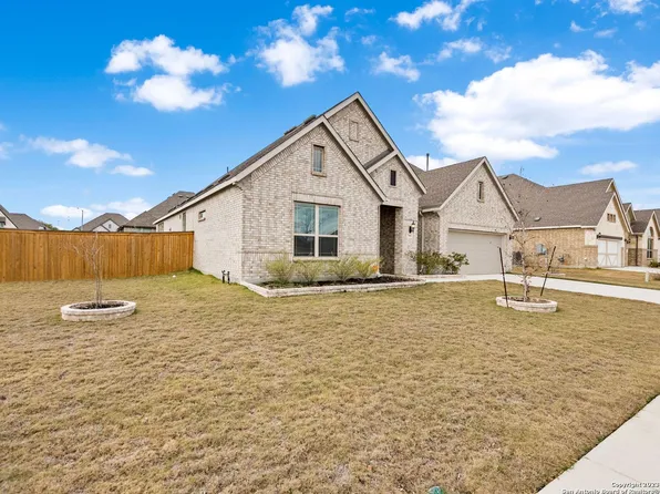 7001 Hallie Oaks, Schertz, TX 78154