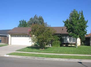 1609 Flowerdale St, Simi Valley, CA 93063