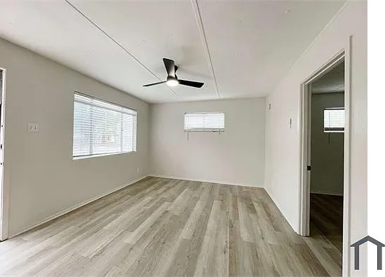 347 Ware Blvd #15 — Photo 4