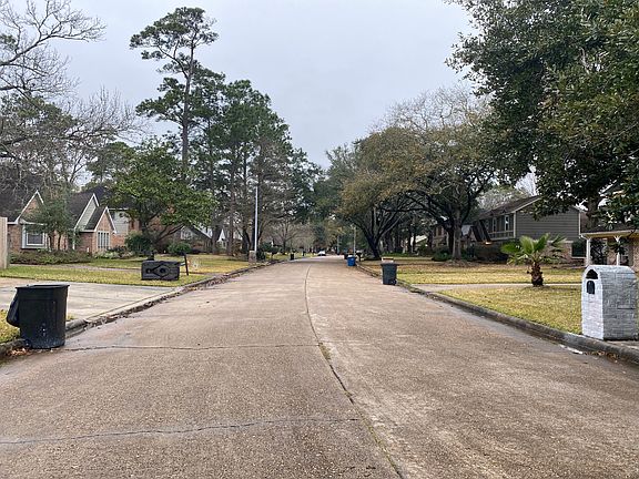 5th image of 19706 Sweet Forest Ln