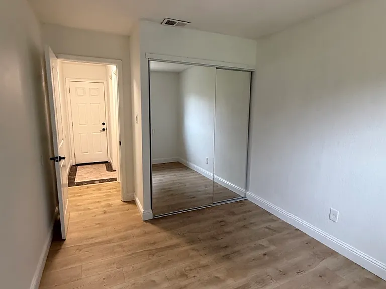 2621 Shad Ct — Photo 14