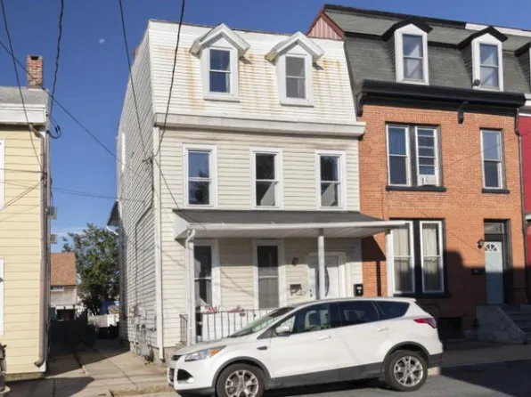 537 N 7th St APT A, Lebanon, PA 17046