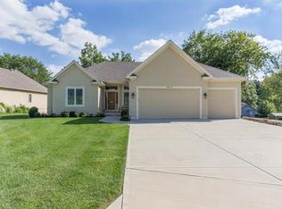 10613 W 49th Pl, Shawnee, KS 66203
