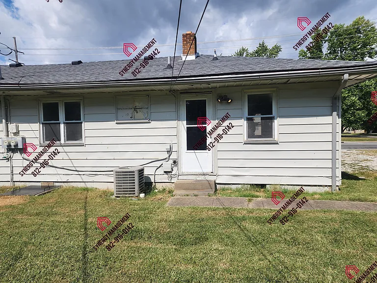 2051 Covert Ave #B — Photo 11