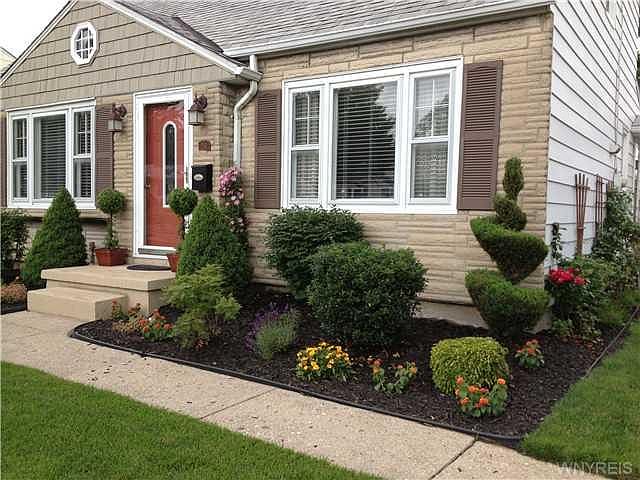1st image of 154 Liston St